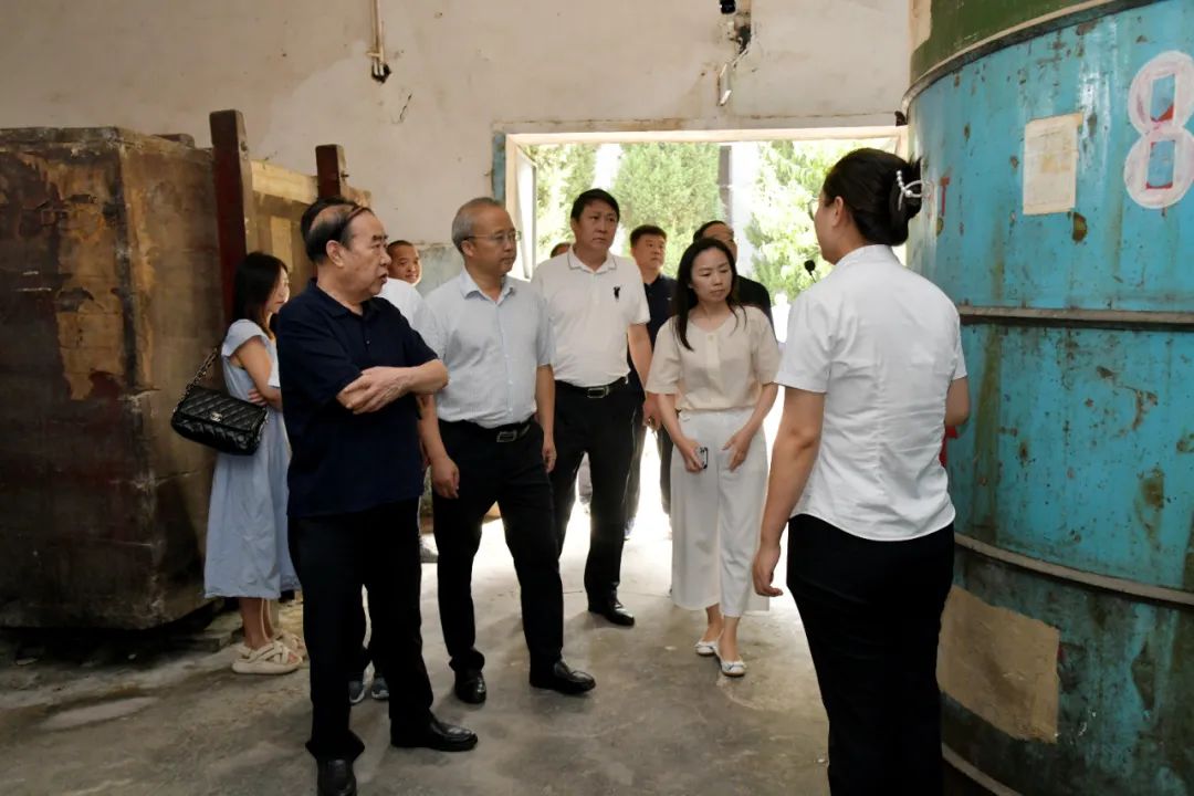 “茅盾文學獎”獲得者、中國作協副主席、陝西省作協主席賈平凹到訪陝西免费看片视频在线下载